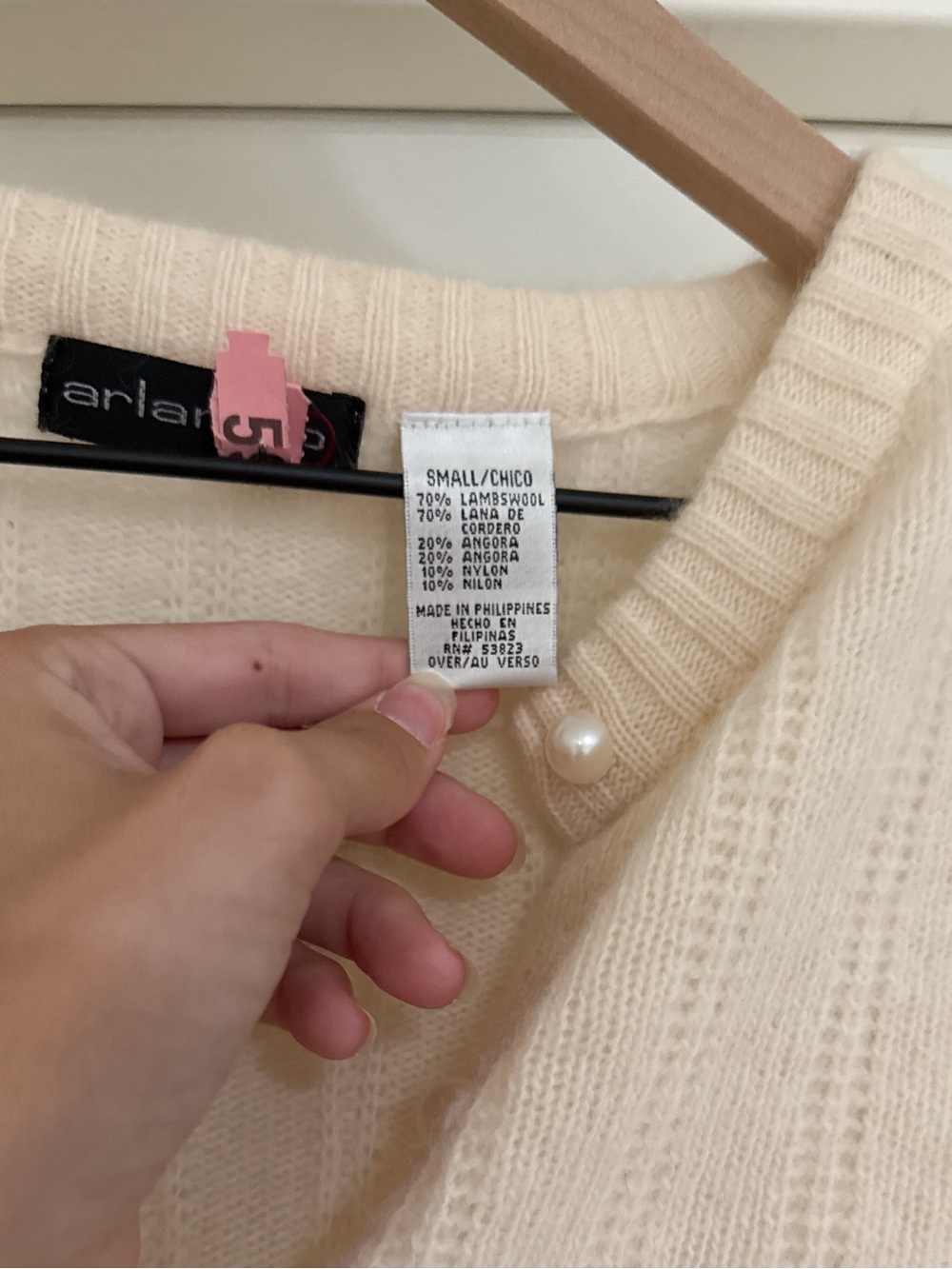 Lambswool Cream Sweater with Pearl details - Picture 3 of 4